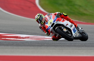 MotoGp, Iannone festeggia. Lorenzo: «Era difficile frenare»