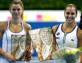 Tennis, Katowice stregata per Camila Giorgi: terza finale di fila persa