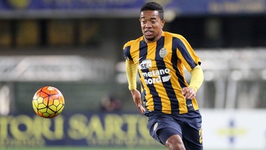 Serie A Verona, Emanuelson: «Non ho voglia di retrocedere»