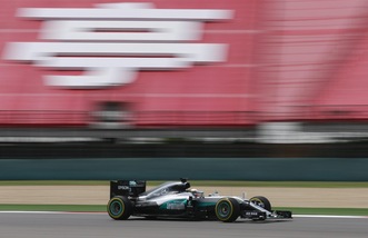 F1, Cina: prime libere a Rosberg, ok dei medici per Alonso