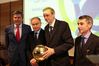 Basket, Petrucci a Torino per i Giochi, Marino addio