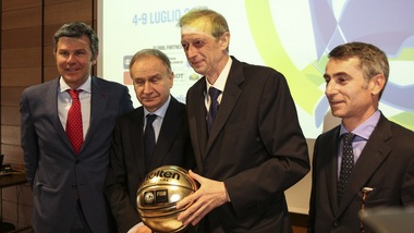 Basket, Petrucci a Torino per i Giochi, Marino addio