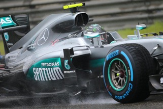 F1, Cina: pole a Rosberg, Ferrari in seconda fila