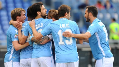 Serie A, Lazio-Empoli 2-0: Candreva-Onazi, agganciato il Sassuolo