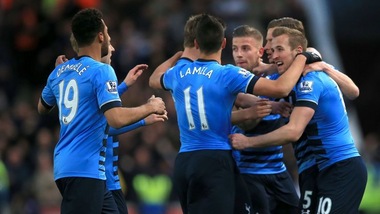 Premier League, il Tottenham schianta lo Stoke: Leicester ora a 5 punti