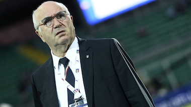 Tavecchio, siluro alla Juve su Calciopoli. Poi rivela: 5 club potrebbero iscriversi