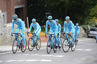 Ciclismo, Giro del Trentino: crono a squadre all'Astana