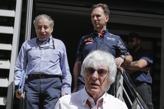 F1, Ecclestone: «Non vedo bene le donne in questo sport»