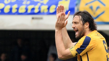 Serie A Verona, Toni out: in attesa di esami