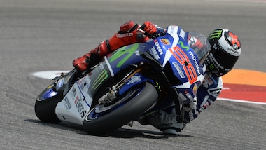 MotoGp Jerez: Lorenzo in testa nelle prime libere, 3° Valentino Rossi