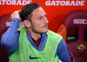 Roma, Totti anticipa l'allenamento per recarsi al battesimo della figlia