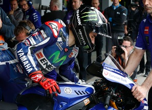 MotoGp, Lorenzo: «Rossi è stato bravissimo»