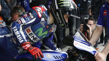 MotoGp, Lorenzo: «Rossi è stato bravissimo»