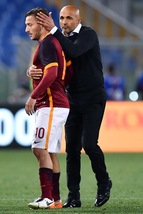 Roma, Spalletti: «Penultima di Totti all'Olimpico? Chiedete a Pallotta»