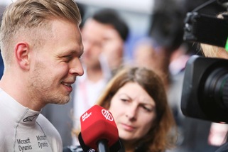 F1, che storia tra Magnussen e l’assicurazione