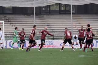 Serie B, Salernitana-Livorno, 3-1 nello scontro salvezza