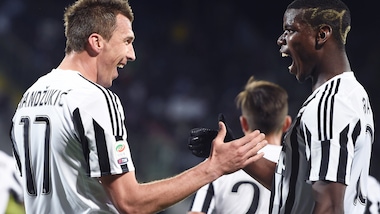 Juventus e Buffon da leggenda: 2-1 anche a Firenze. E la festa scudetto...