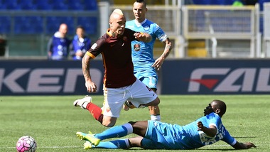 Serie A: Napoli - Roma, duello in quota per il secondo posto