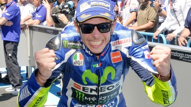 MotoGp, Pernat: «Valentino Rossi: doppio cazzotto a Jerez!»