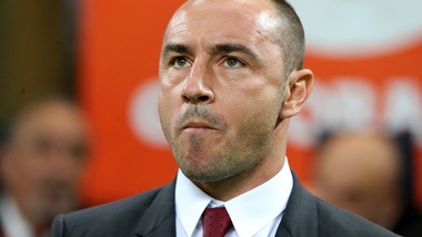 Milan, Le Iene aiutano Brocchi: Berlusconi difende il suo allenatore