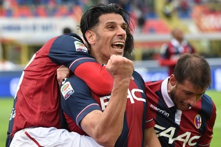 Serie A, il Bologna a valanga: Floccari fa cinquina