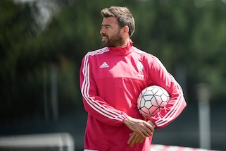 Calciomercato Juventus: in arrivo il Barzagli day. Ed Evra tratta
