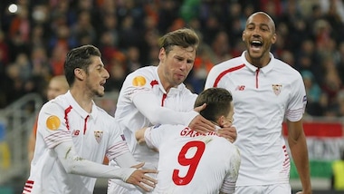 Europa League: Villarreal-Liverpool 1-0; Shakhtar-Siviglia 2-2