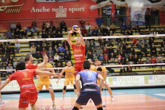 La Tonno Callipo vede la Superlega. 3-0 a Sora