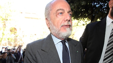 Calciomercato Napoli, De Laurentiis: «Con Sarri è iniziato un lungo cammino»