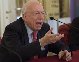 Milan, Confalonieri: «Diciamolo, fanno proprio schifo»