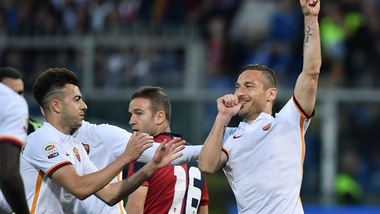 Serie A, Genoa-Roma 2-3: vittoria in rimonta, Totti ancora decisivo