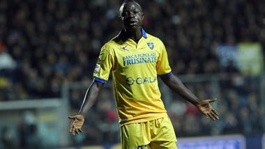 Serie A Frosinone, sublussazione alla spalla per Chibsah