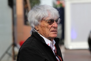 F1, Ecclestone: «Hamilton, finiscila di lamentarti»
