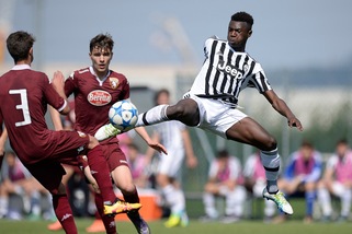 Calciomercato Juventus, Raiola vuole portar via anche Kean