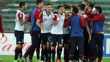 Serie B Cagliari, è Serie A. Joao Pedro-Farias-Cerri firmano il sogno