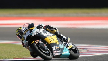 Moto2 Le Mans: la pole è per Luthi, terzo Corsi