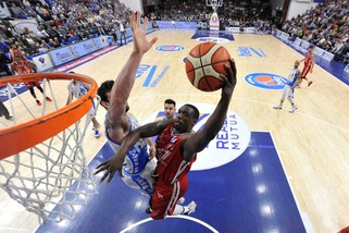 Playoff al via, Milano contro la bestia nera