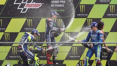 MotoGp, Lorenzo vince a Le Mans. Rossi secondo