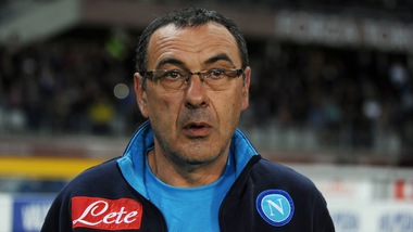 Serie A Napoli, Sarri: «Champions diretta? Manca ancora una gara, non possiamo sbagliare»