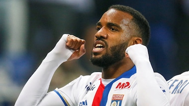 Calciomercato Juventus, non solo Cavani: spie per Lacazette