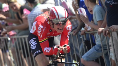 Giro d'Italia: Greipel vince la 5ª tappa impennando