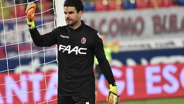 Serie A Bologna, stagione terminata per Da Costa: dito fratturato