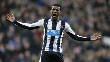 Mitrovic-Sissoko-Wijnaldum: tanti addii in casa Newcastle