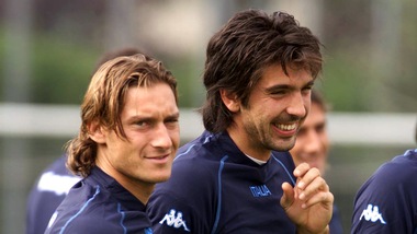 Buffon: «Totti agli Europei? Lui si porta ovunque»