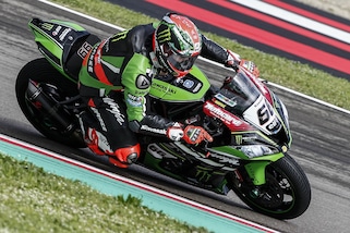 Superbike Donington, Sykes: «Bella battaglia con Giugliano»