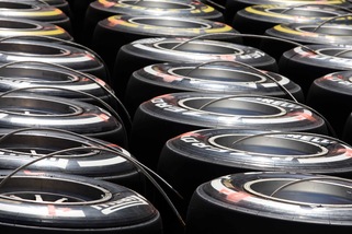 F1, Pirelli unico fornitore fino al 2019