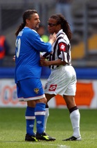 Davids: «Se la Juventus vuole vincere la Champions deve investire»