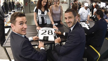 Juventus, niente Italia per Bonucci: allenamento a Vinovo e incontro con i tifosi