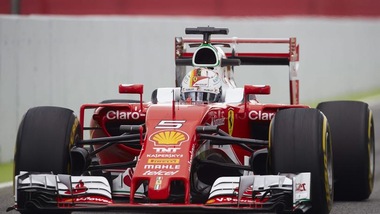 F1, Vettel chiude in vetta la prima giornata di test