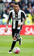 Calciomercato Juventus, via Pereyra o Asamoah per fare cassa e per la lista